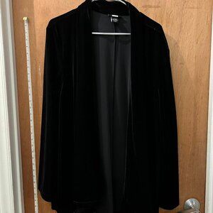 🐻Size 22/24 - Studio 1940 - Black Velour Long Sleeve Wrap